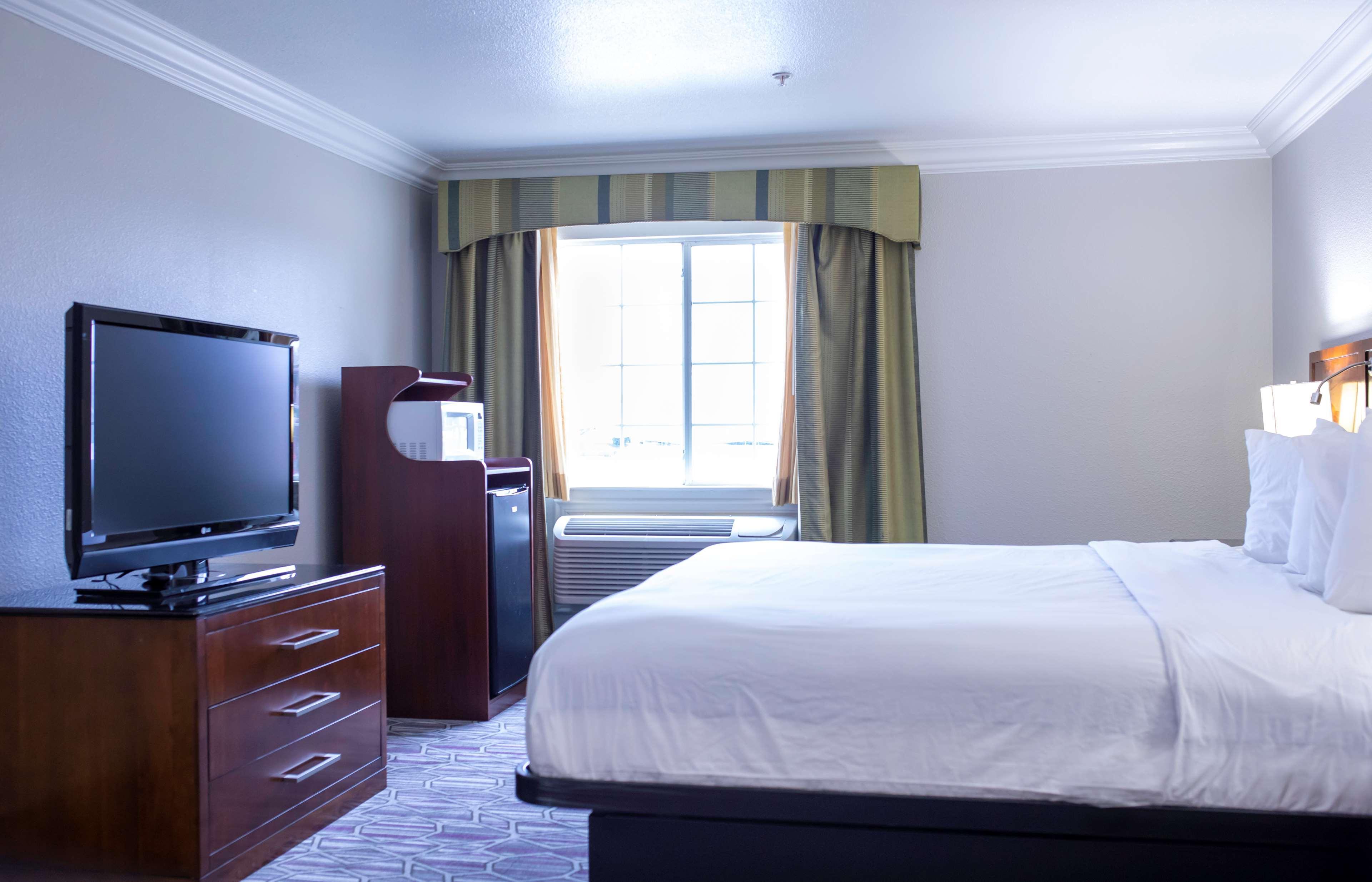 Surestay Plus By Best Western Fort Worth Benbrook Exteriér fotografie