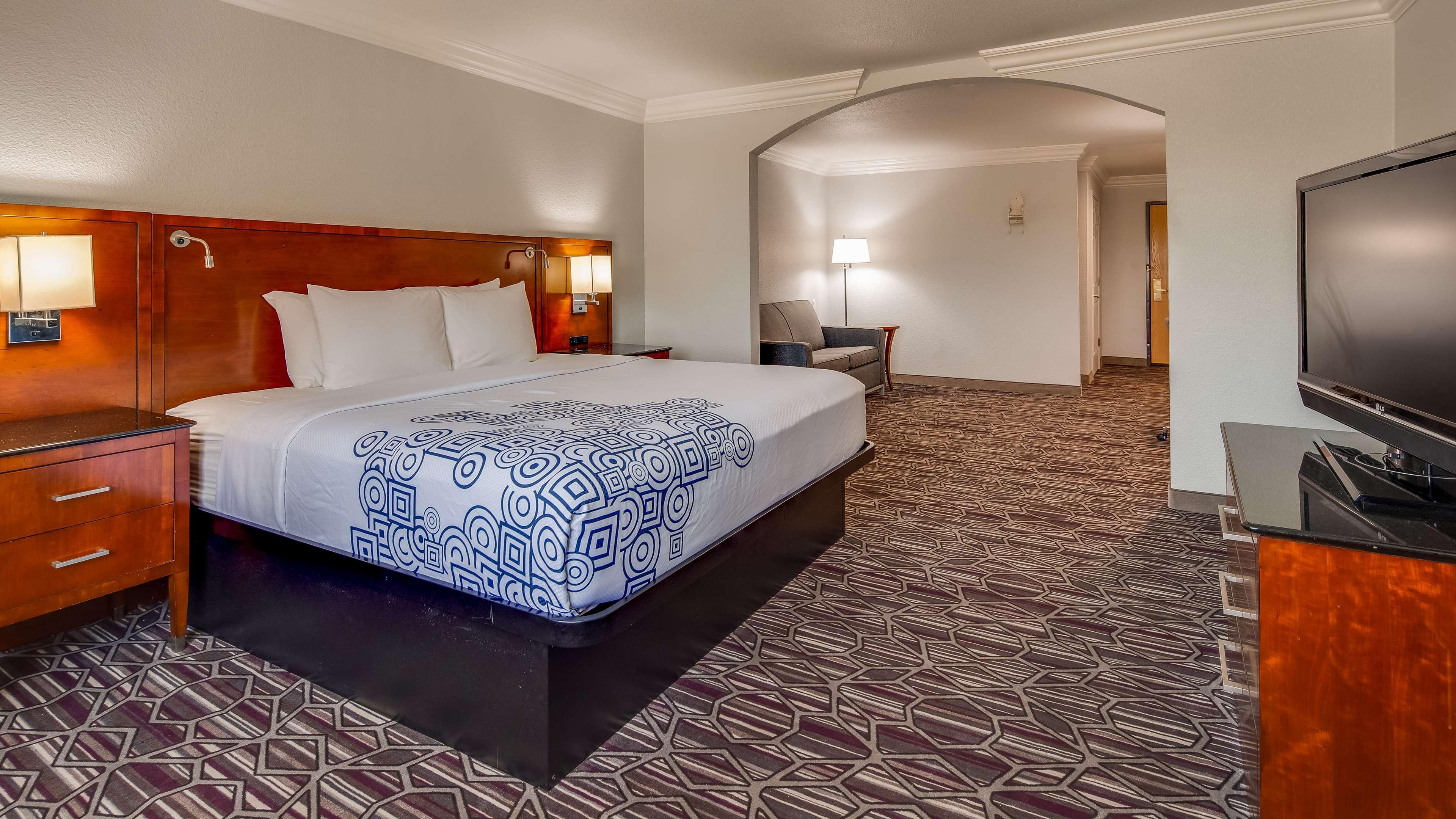 Surestay Plus By Best Western Fort Worth Benbrook Exteriér fotografie