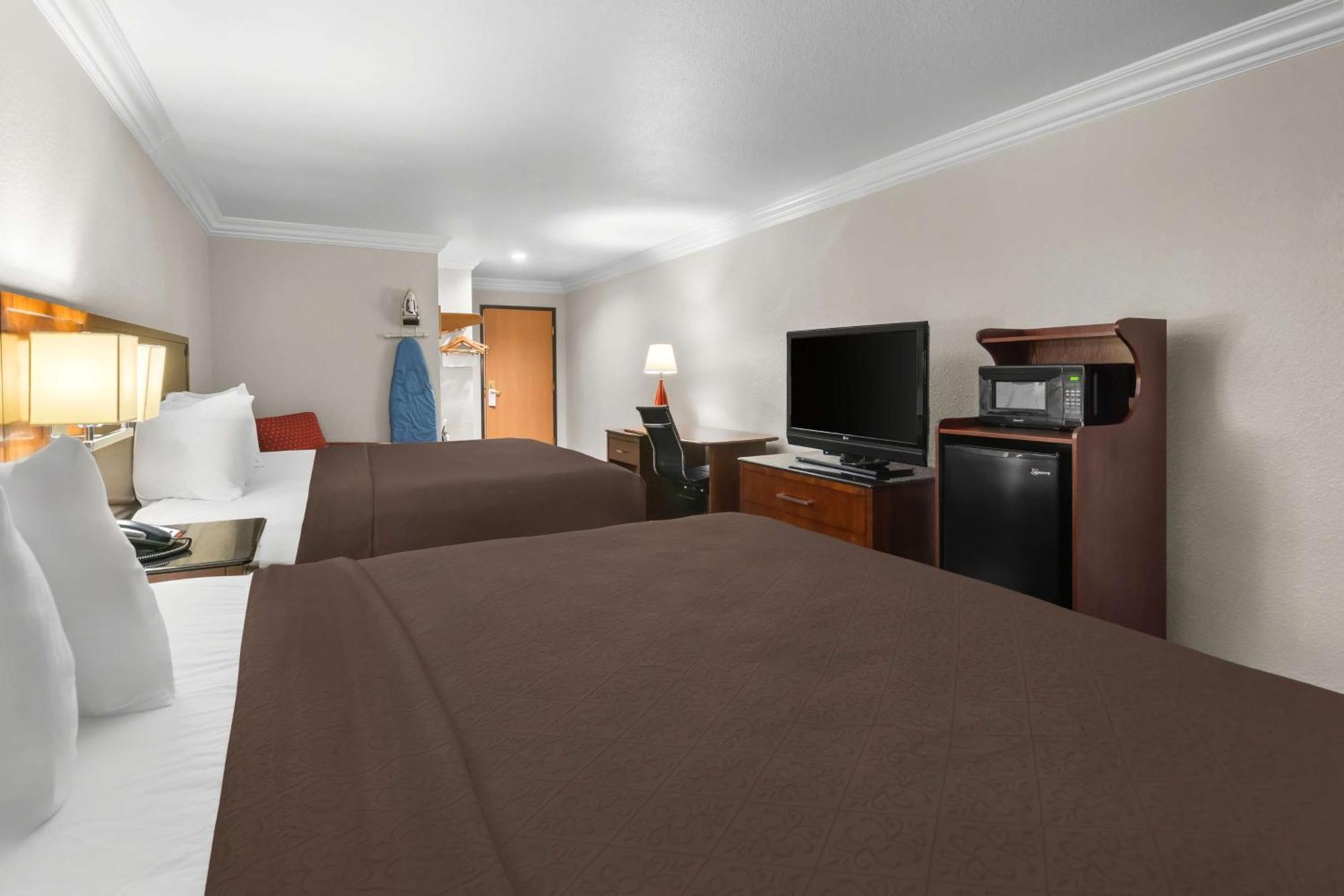 Surestay Plus By Best Western Fort Worth Benbrook Exteriér fotografie
