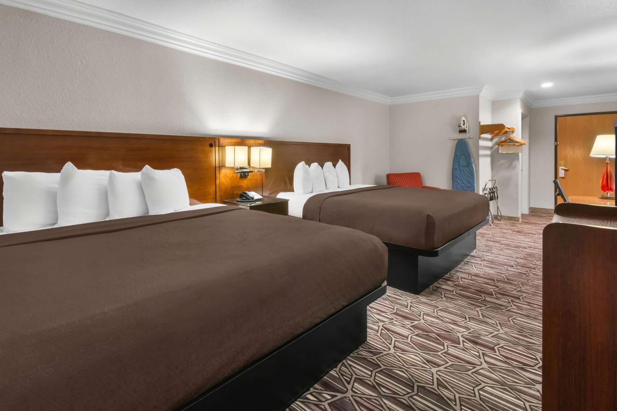Surestay Plus By Best Western Fort Worth Benbrook Exteriér fotografie