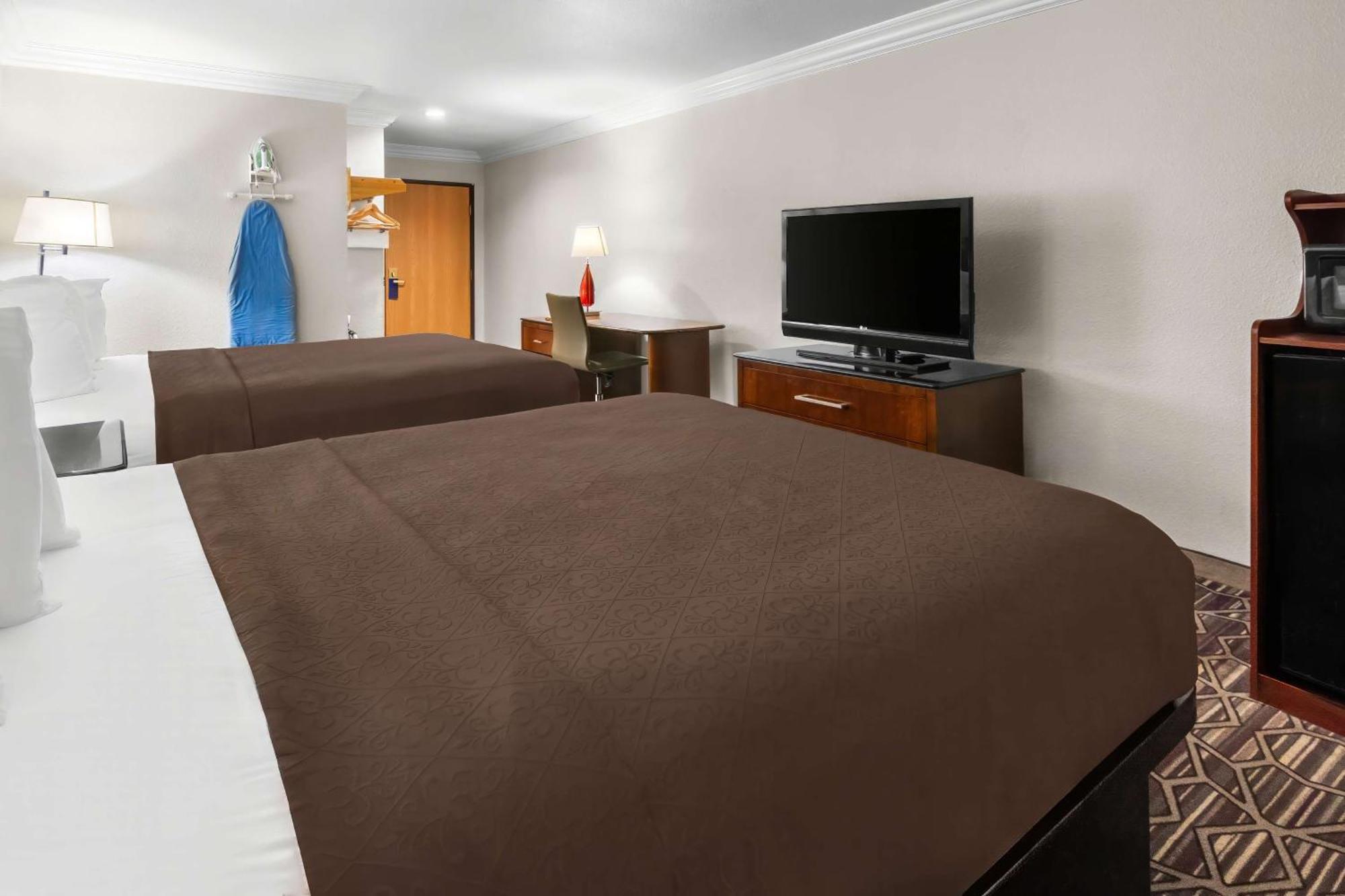 Surestay Plus By Best Western Fort Worth Benbrook Exteriér fotografie