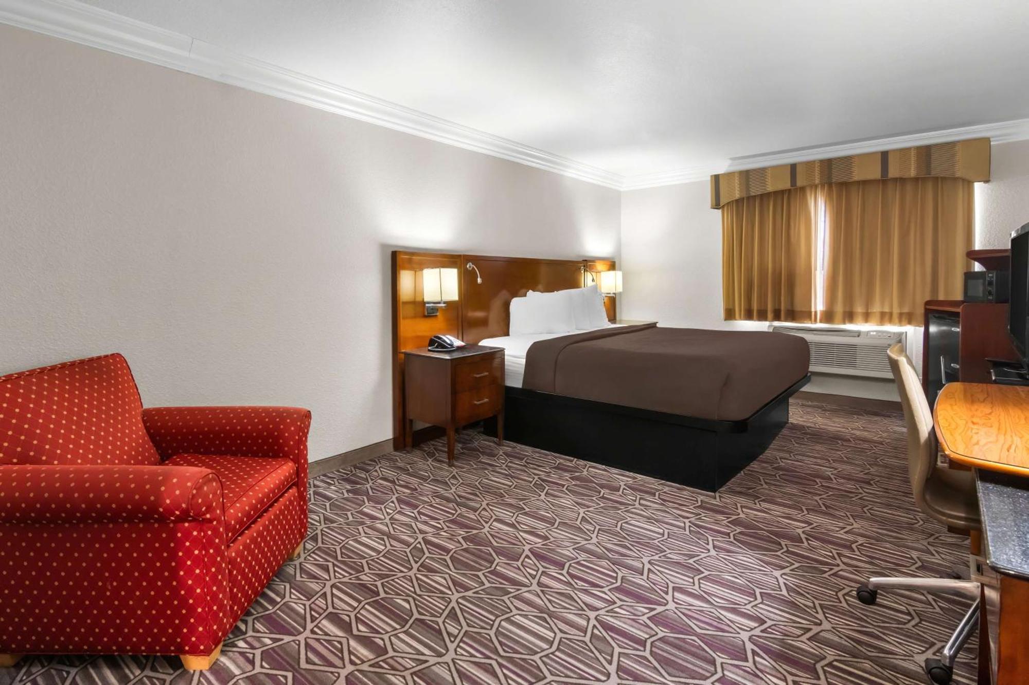 Surestay Plus By Best Western Fort Worth Benbrook Exteriér fotografie