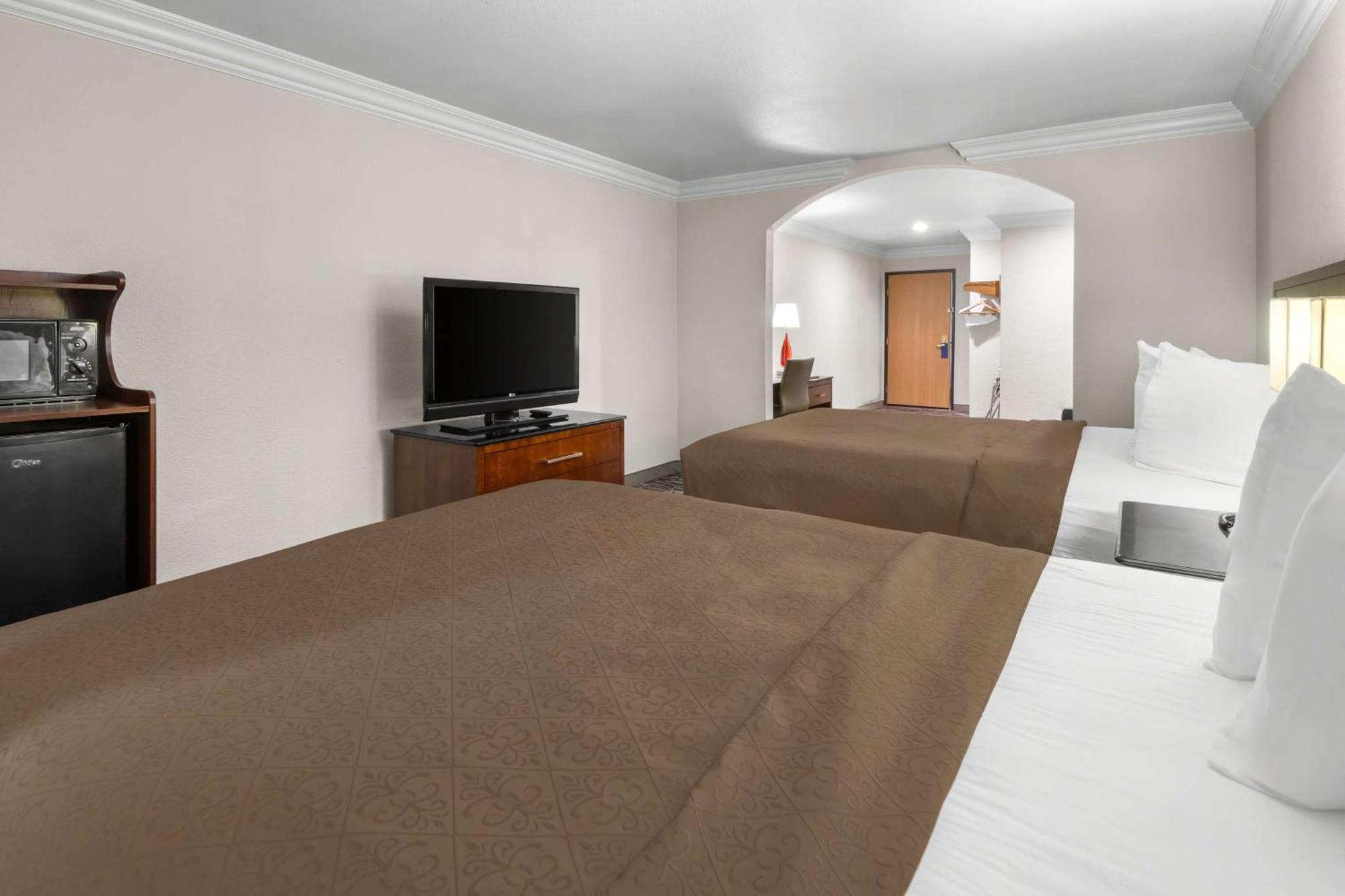 Surestay Plus By Best Western Fort Worth Benbrook Exteriér fotografie