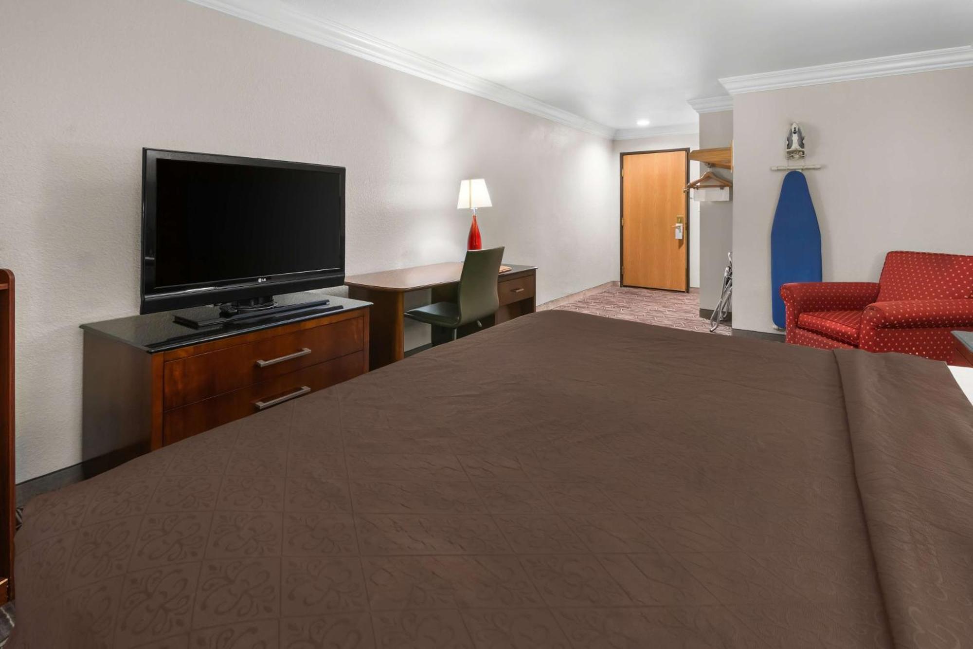 Surestay Plus By Best Western Fort Worth Benbrook Exteriér fotografie